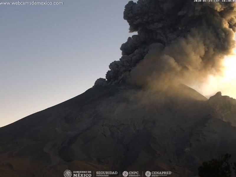 Presenta volcán Popocatépetl exhalación con contenido de ceniza