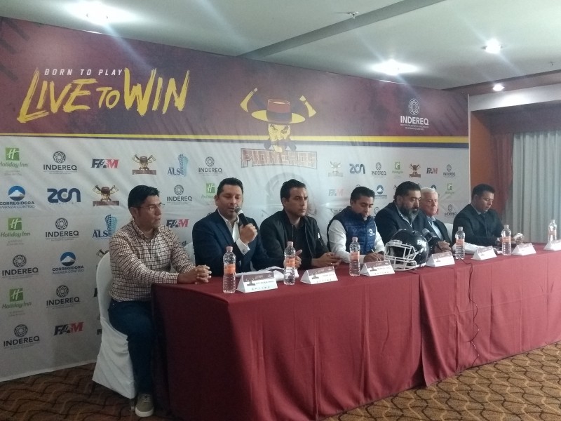 Presentan autoridades al equipo de americano de Querétaro