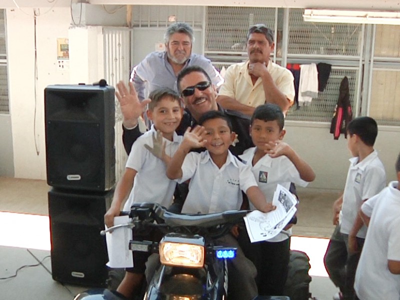 Presentan dinámicas de áreas preventivas en escuela primaria