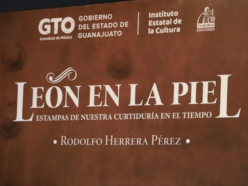 Presentan el libro 'León en la piel'