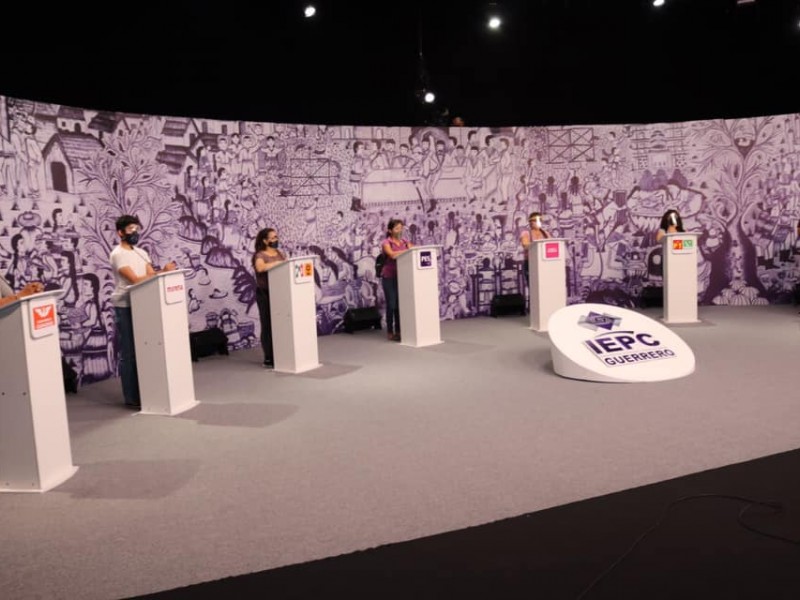 Presentan foro para el debate entre candidatos a gobernador