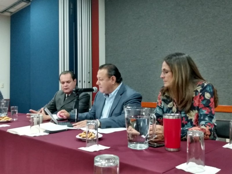 Presentan iniciativa para Congreso Constituyente