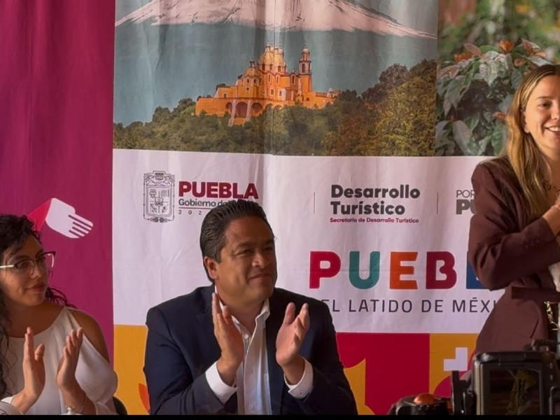 Presentan la 29 feria del árbol y la esfera en Chignahuapan