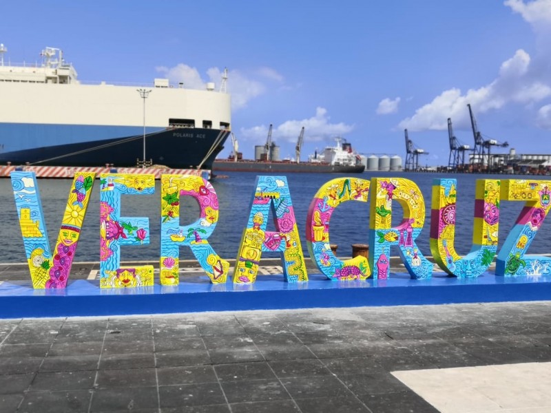 Presentan las nuevas letras turísticas de Veracruz