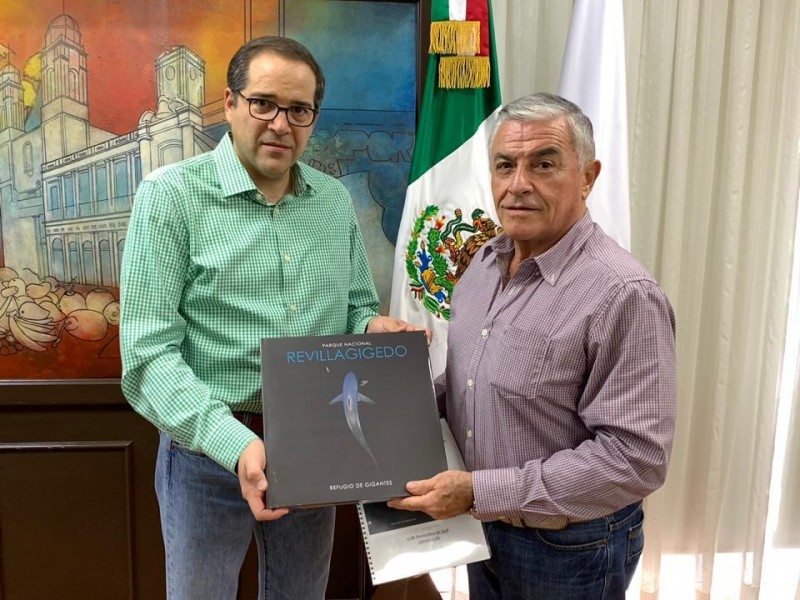 Presentan Libro del Archipiélago de Revillagigedo