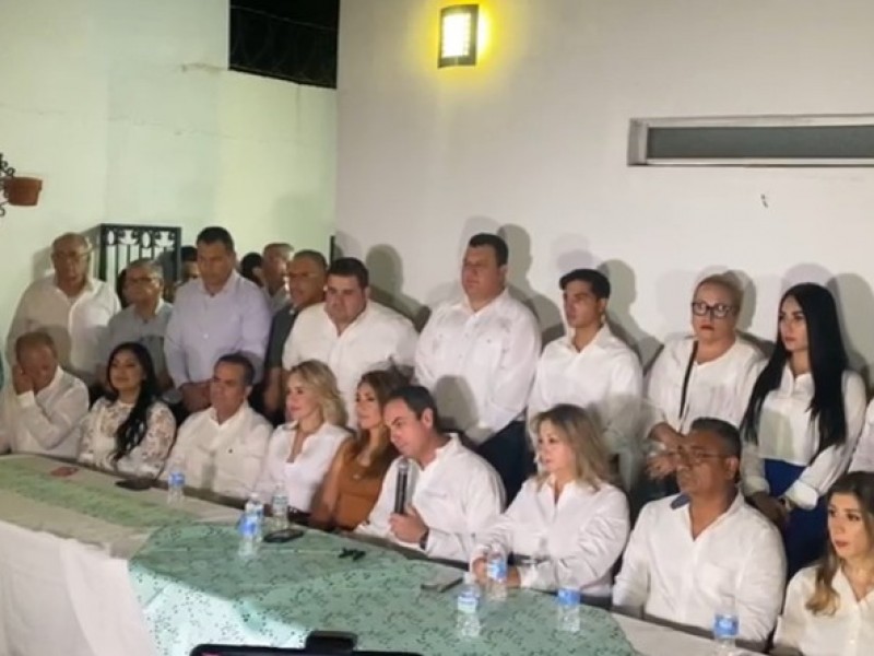 Presentan planilla de la alianza PRI, PAN y PRD