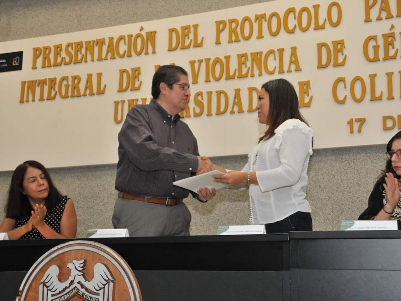 Presentan protocolos de atención de violencia de género