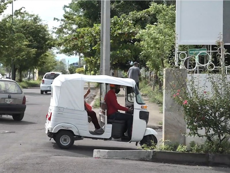 Por mototaxis, presentan pruebas para destituir a alcalde de Cuauhtémoc