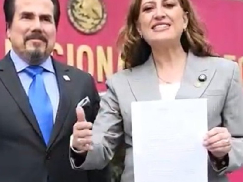 Presentan queja en contra de Presidenta por propaganda disfrazada de informe