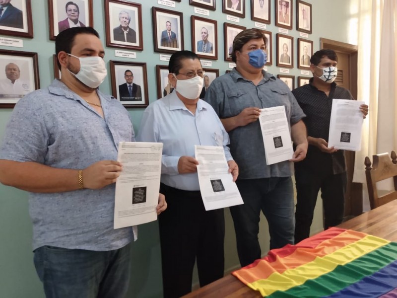 Presentan queja y denuncia penal contra exfuncionaria del Ayuntamiento Colima