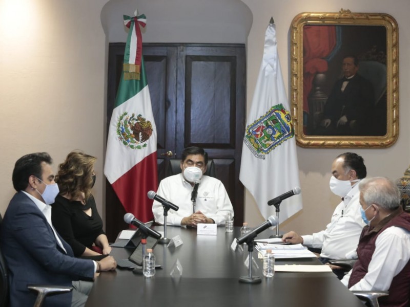 Presentarán autoridades decreto para mantener confinamiento en Puebla