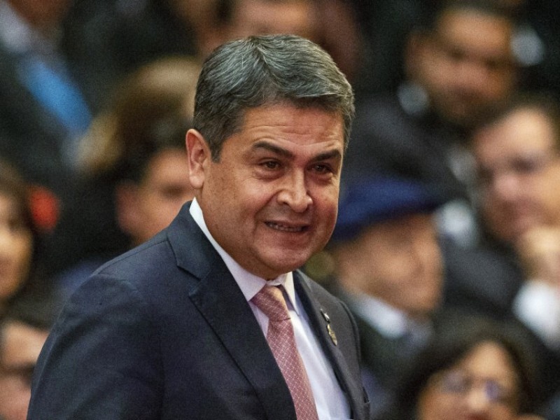Presidente de Honduras ayudó a traficar cocaína: Fiscal