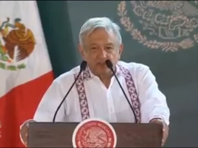 Presidente de México lamenta caída de helicóptero