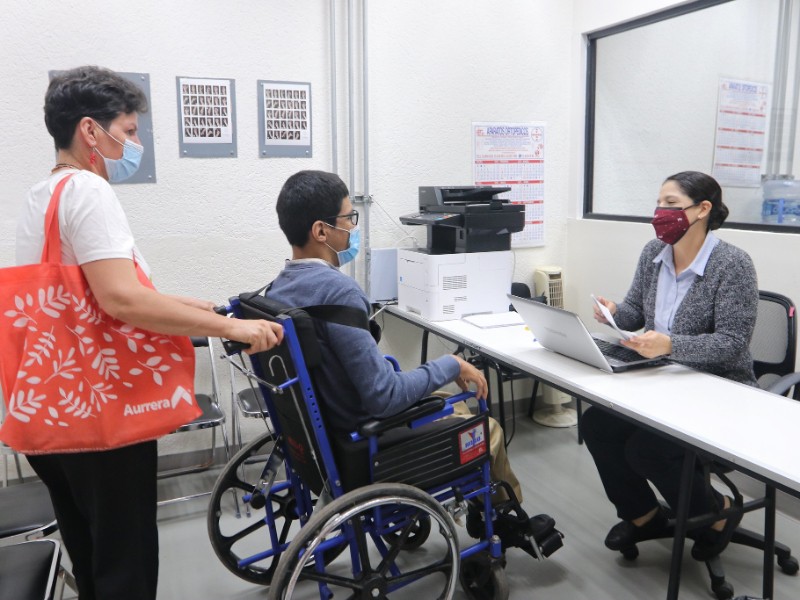 Prevalece rezago en políticas y apoyos para personas con discapacidad