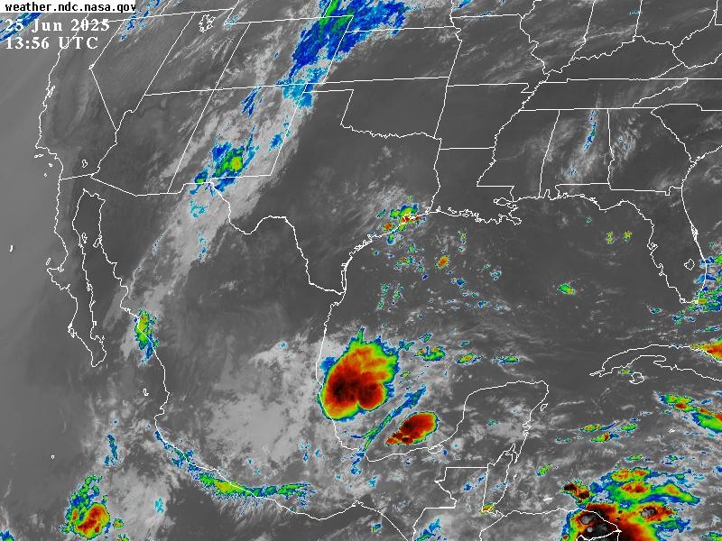 Prevalecen lluvias moderadas a fuertes en Veracruz