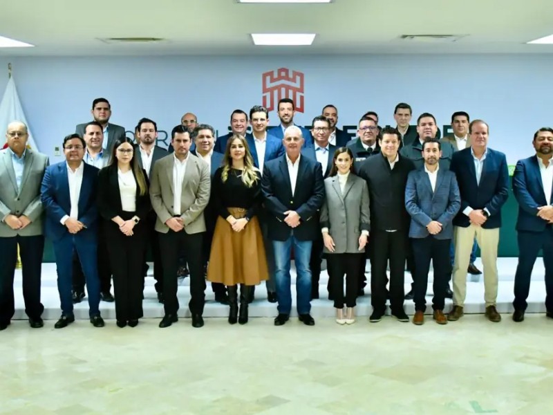 Prevén posibles cambios en gabinete de Román Cepeda