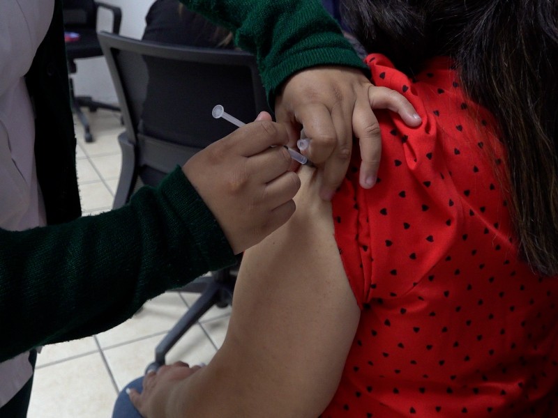 PrevenIMSS lleva prevención médica y vacunas a empresas