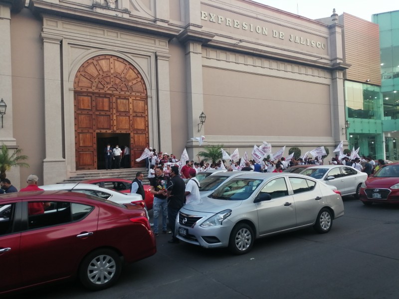 Previo a Encuentro Ciudadano, conductores de Uber protestan contra Morena