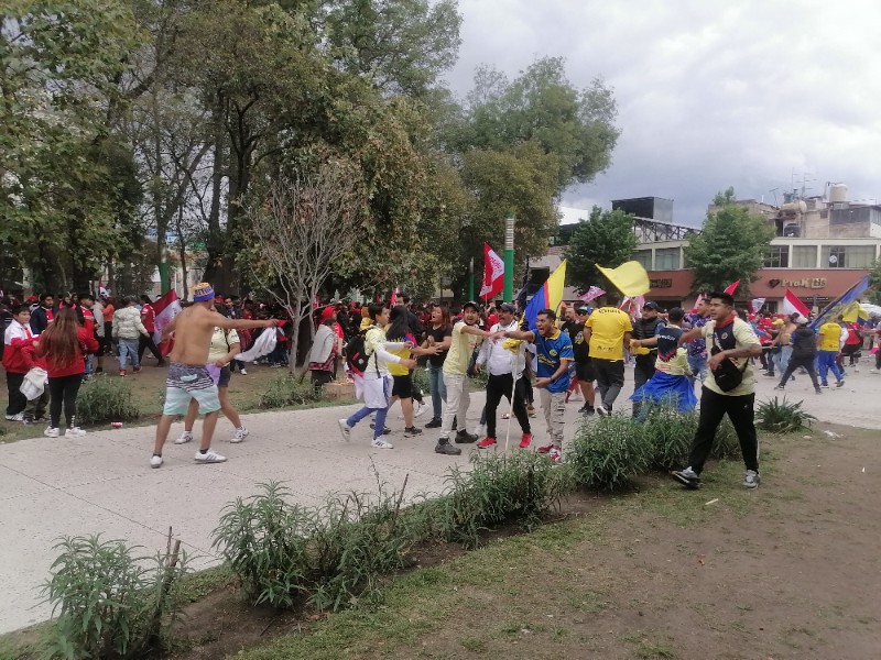 Previo a final se registró enfrentamiento entre porras
