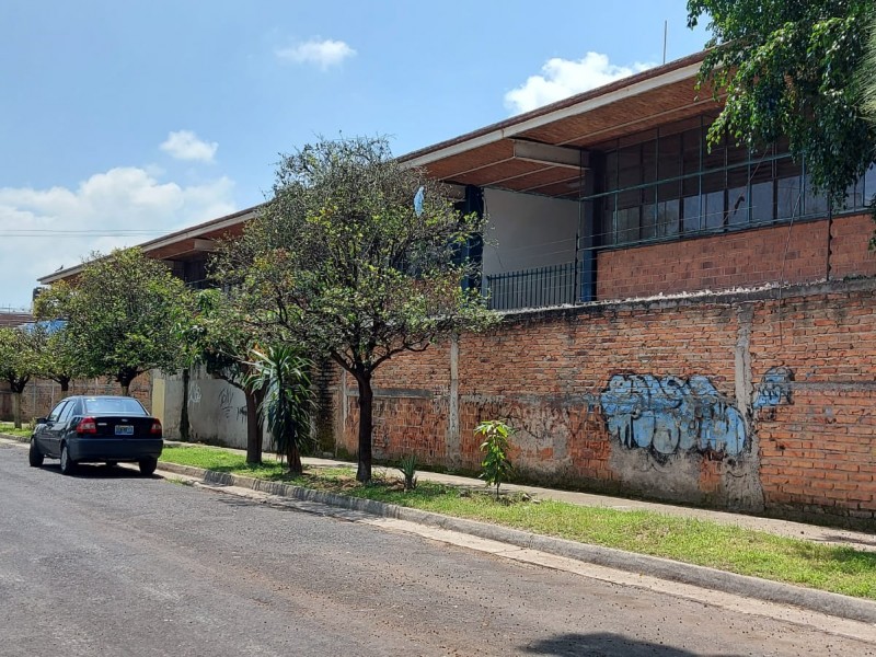 Primaria de Oblatos sin luz ni agua para el regreso