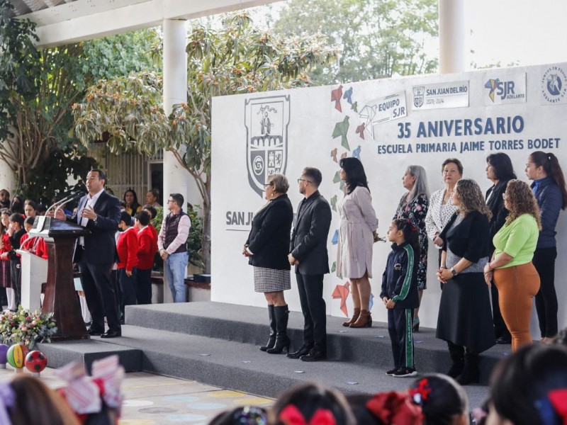 Primaria de San Juan del Río cumple 35 años