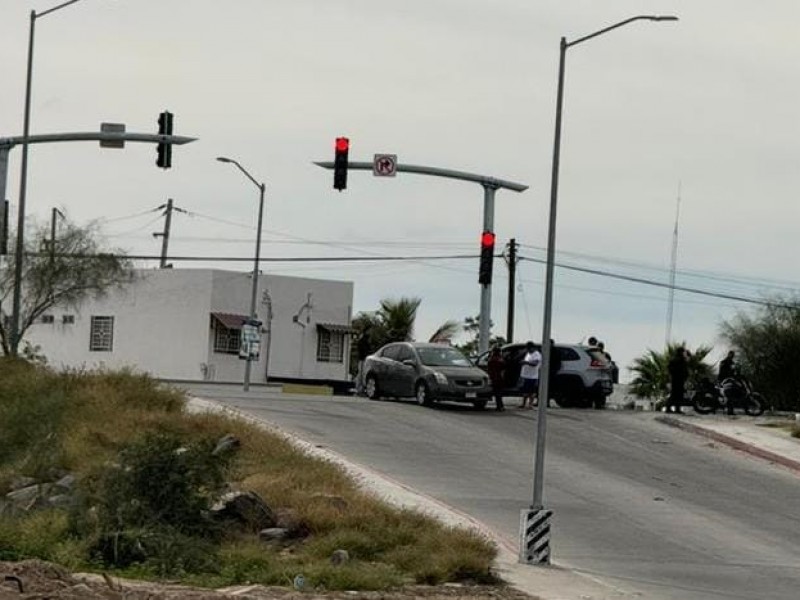 Primer accidente en el nuevo par vial