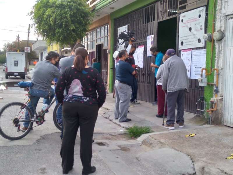 Primeros incidentes de votación.