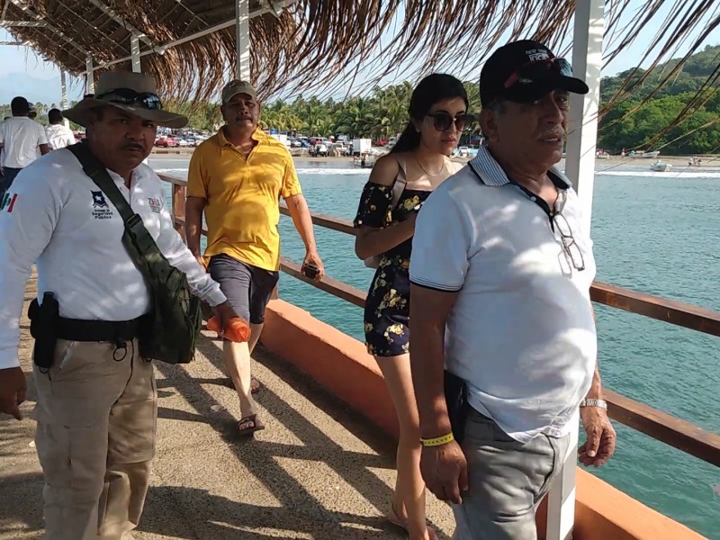 Prioridad piden guías de turistas en playa Linda