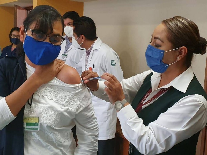 Prioriza IMSS vacunación contra influenza a grupos de riesgo