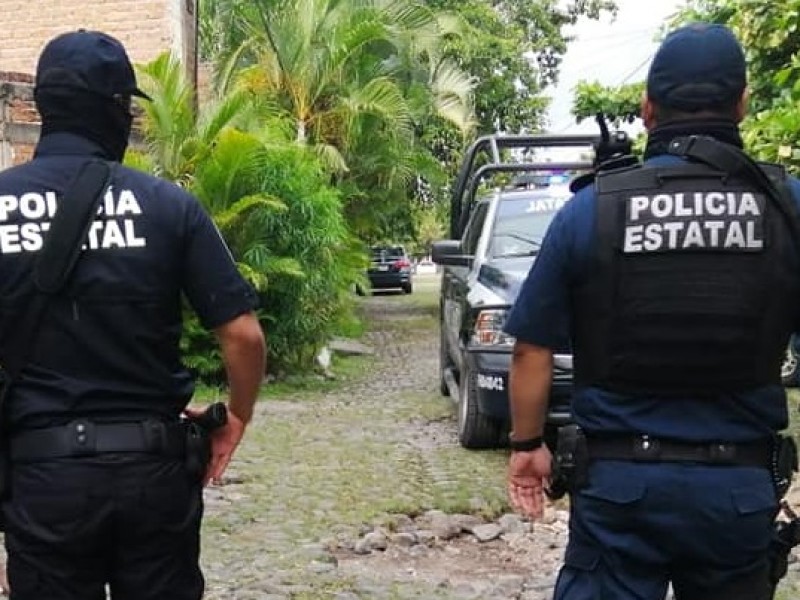 Prisión por asaltar gasolinera y tienda de autoservicio en Manzanillo