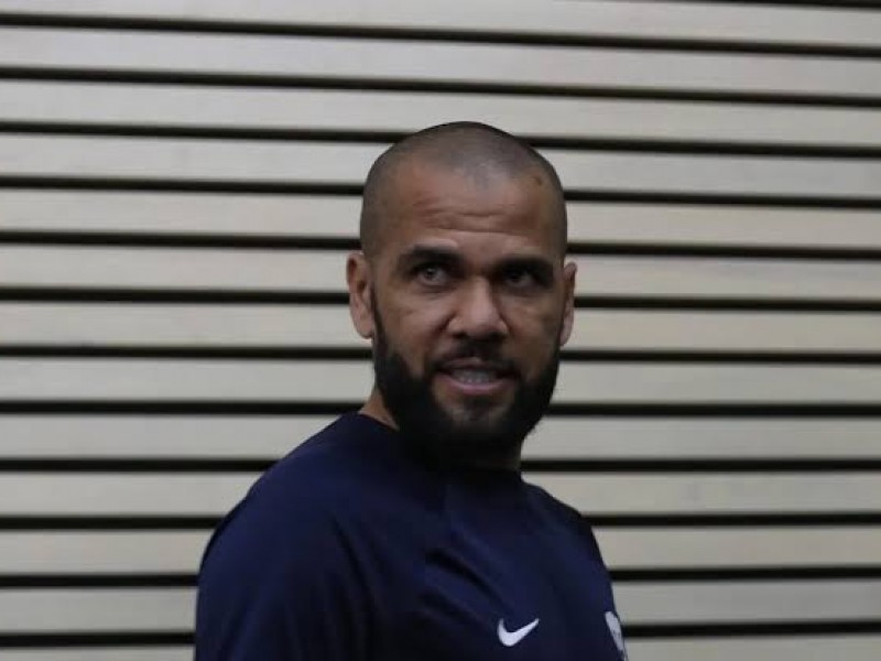 Procesan por agresión sexual a Dani Alves