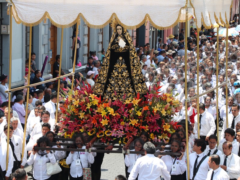 Procesión de Viernes Santo con 160 mil feligreses