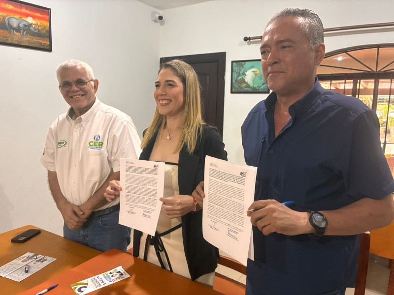 Prodecon y restauranteros de Los Mochis unen esfuerzos para garantizar certeza legal