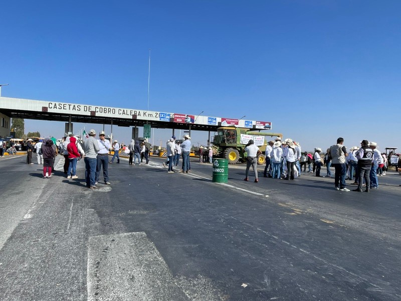 Productores acusan al Gobierno de regalar agua a empresas, mientras campo muere