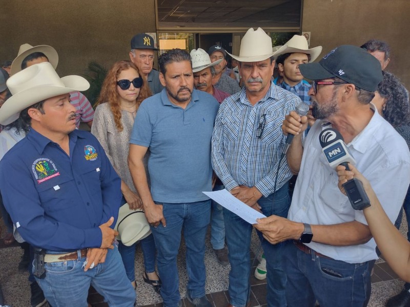 Productores agrícolas de acuerdo con manifestarse contra industriales