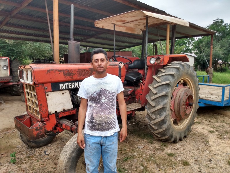 Productores del campo resienten desaparición de programas