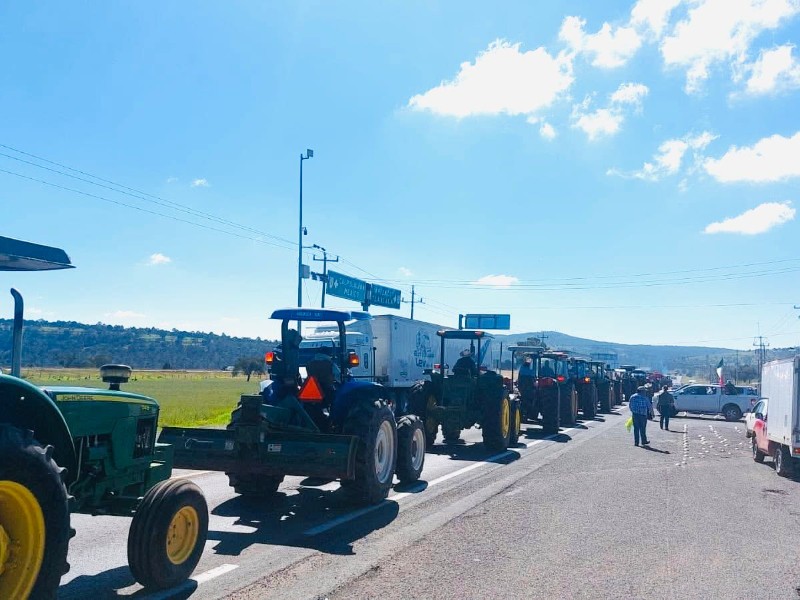 Productores posponen bloqueos fronterizos y piden diálogo con el Gobierno Federal