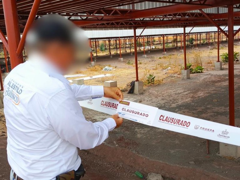 Proepa clausura construcción en empresa de lácteos en Tototlán