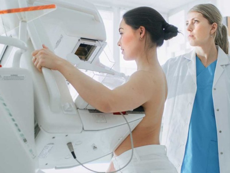 Cáncer de mama: medidas para elegir estudios accesibles y seguro