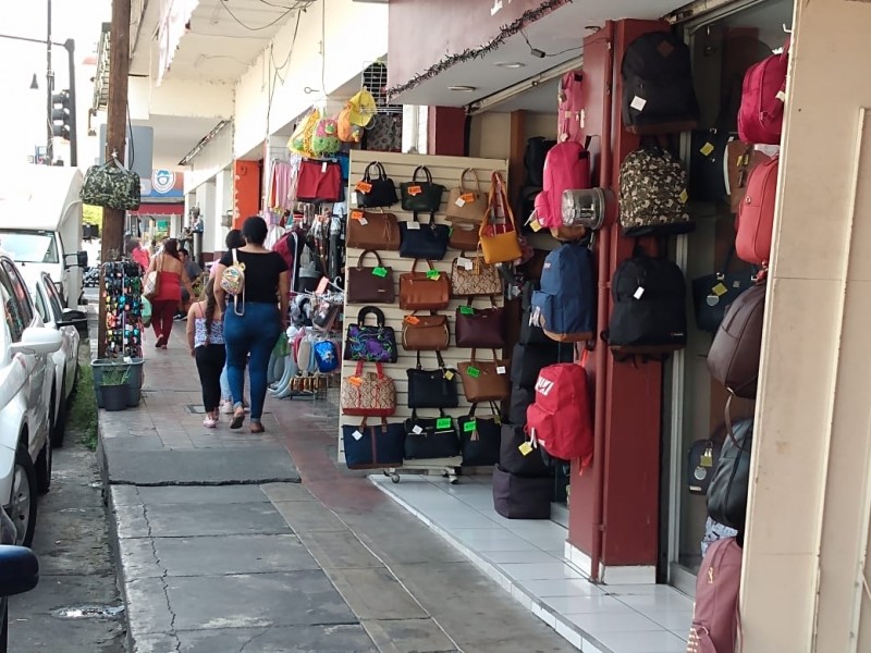 Profeco multa a 30 negocios de Colima por aumentar precios