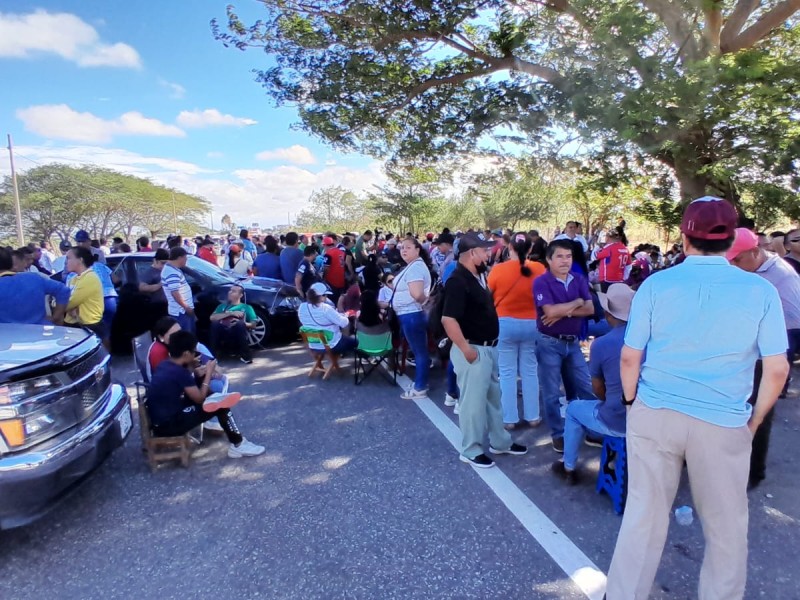 Profesores de la Sección 22 de la CNTE reactivan bloqueos