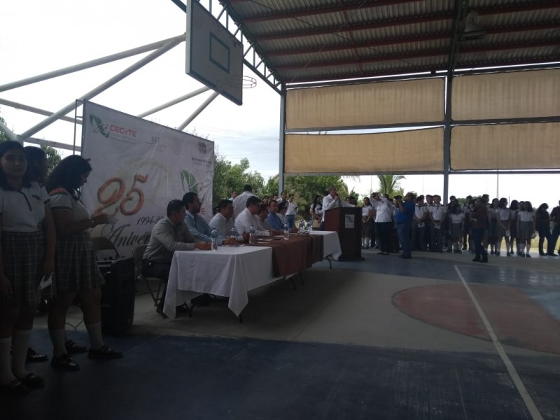 Programa Vivir en Paz fue presentado en Cecyte