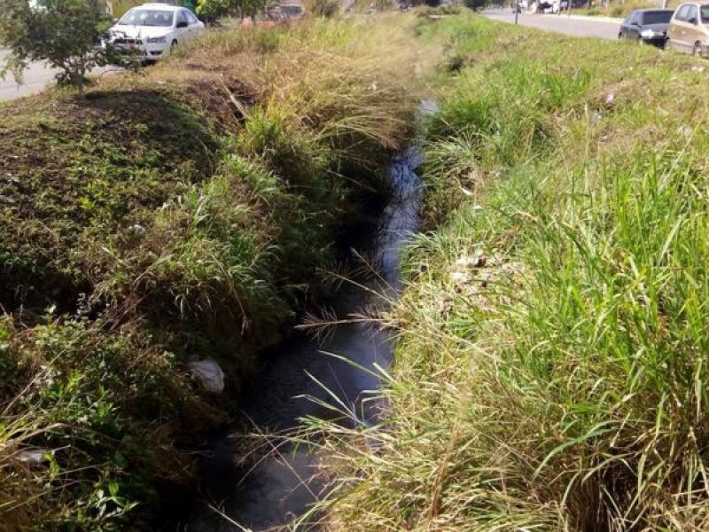 Programan limpieza del canal de la cantera