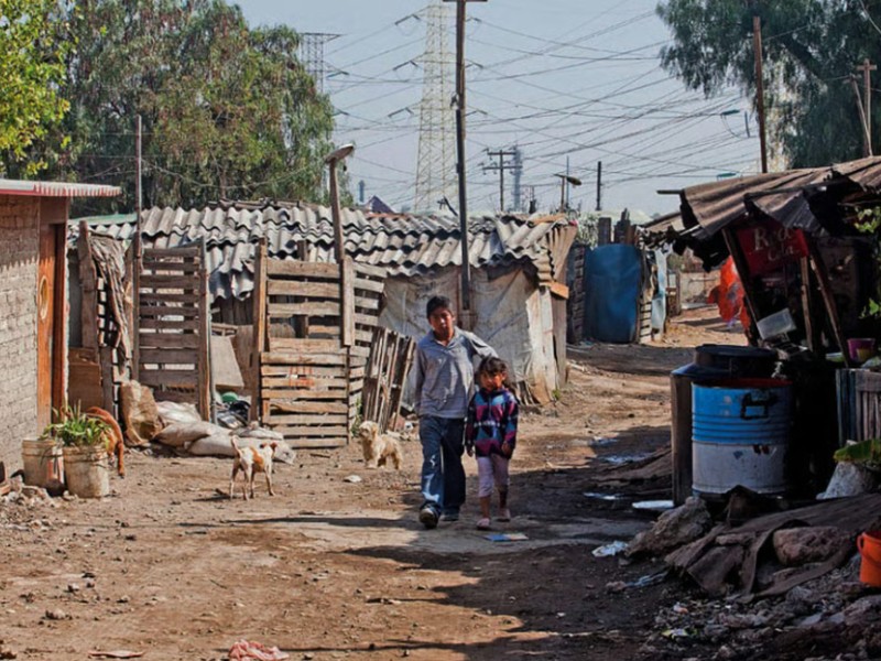 Programas sociales fallan: seis de cada 10 pobres extremos sin apoyo