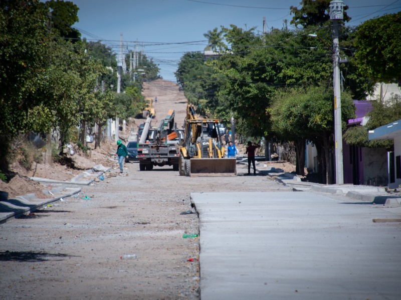 Progresos en obras de pavimentación con concreto hidráulico