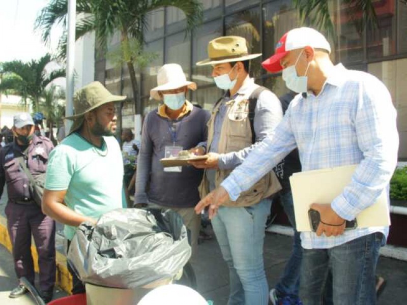 Prohíben a migrantes vender en calles de Tapachula