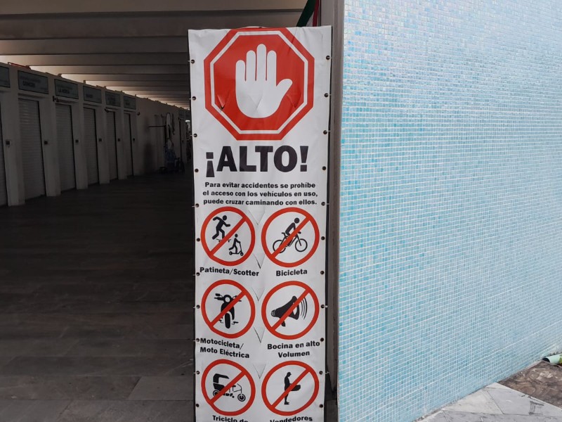 Prohíben circular en patineta, scooter y bicicleta en Mercado de Artesanías