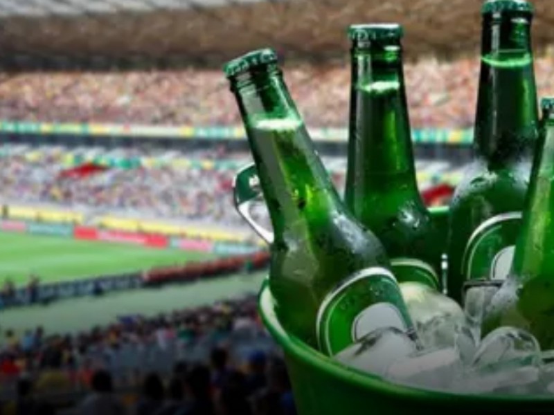 Prohíben venta de alcohol en botella en eventos deportivos