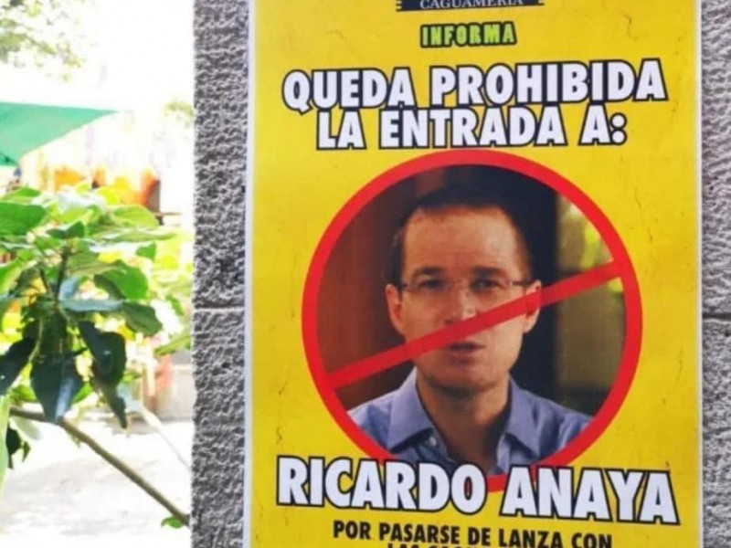 Prohíben entrada a Ricardo Anaya a bar de Coatepec