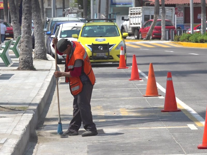 Prohíben estacionarse frente a Villa de Mar en Veracruz